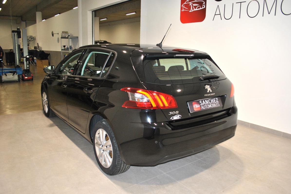 Peugeot 308 - II (2) 1.5 BLUEHDI 130 ACTIVE PACK