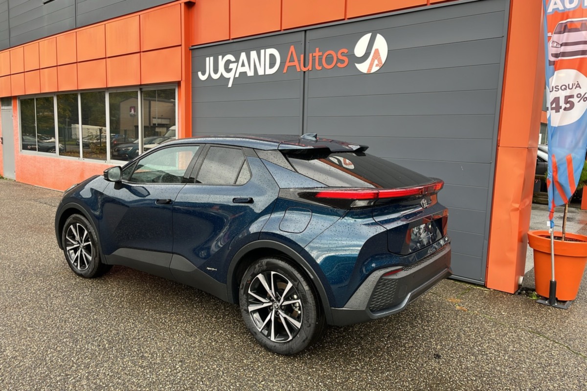 TOYOTA C-HR - HYBRID 200 AWD DESIGN PK (2024)