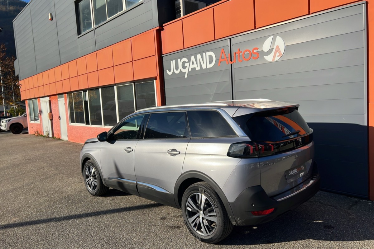 PEUGEOT 5008 - BLUEHDI 130 EAT8 ALLURE P (2024)