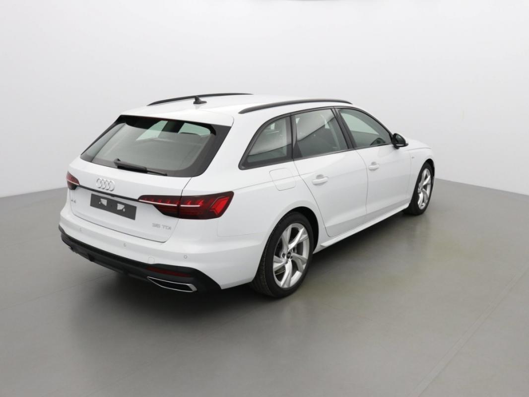 AUDI A4 - AVANT S LINE EDITION 163 (2022)