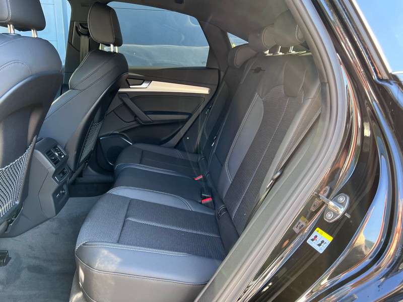 Audi Q5 - SPORTBACK 40 TDI 204 S-LI