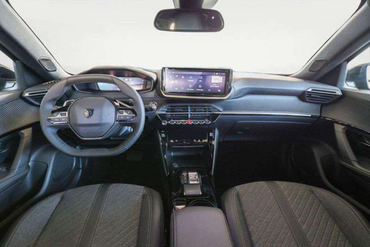 Peugeot 2008 - NEW 130 EAT8 ALLURE SURÉQ
