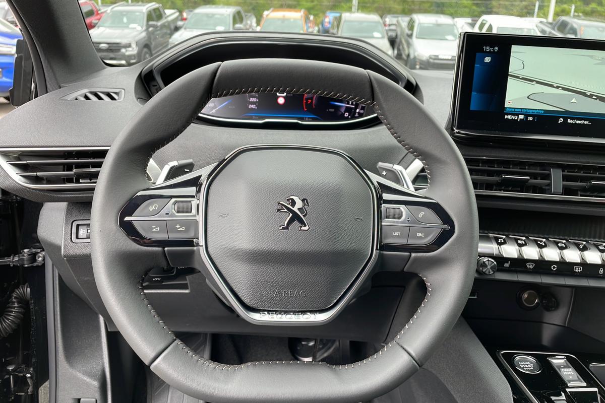 Peugeot 3008 - 1.2 130 EAT8 ALLURE PACK