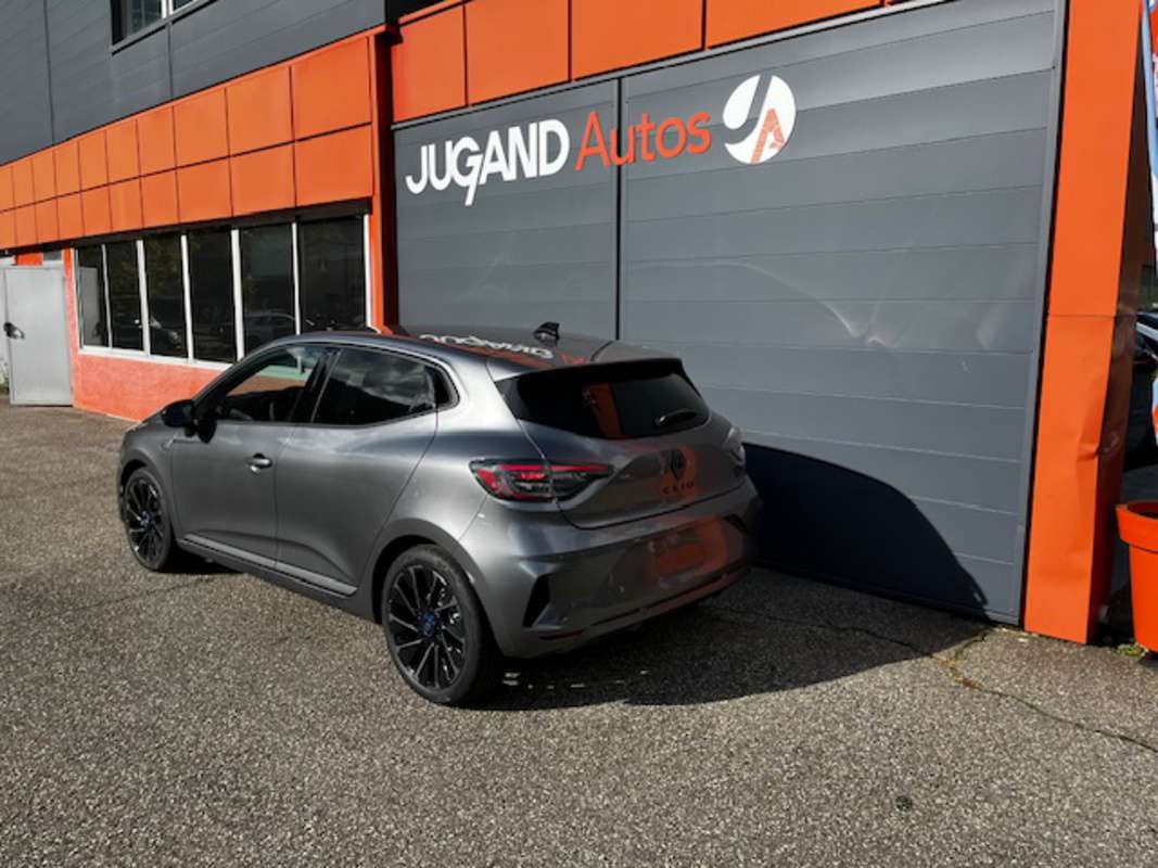 Renault Clio - V E-TECH 145 ESPRIT ALPIN