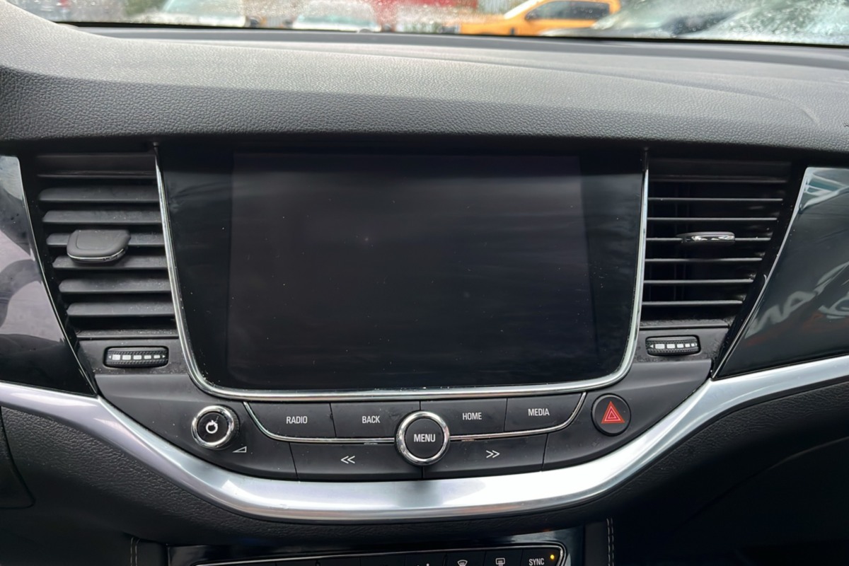 Opel Astra - 1.0 105 INNOVATION
