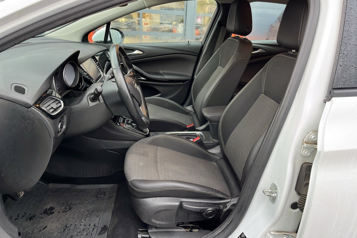 Opel Astra - 1.0 105 INNOVATION