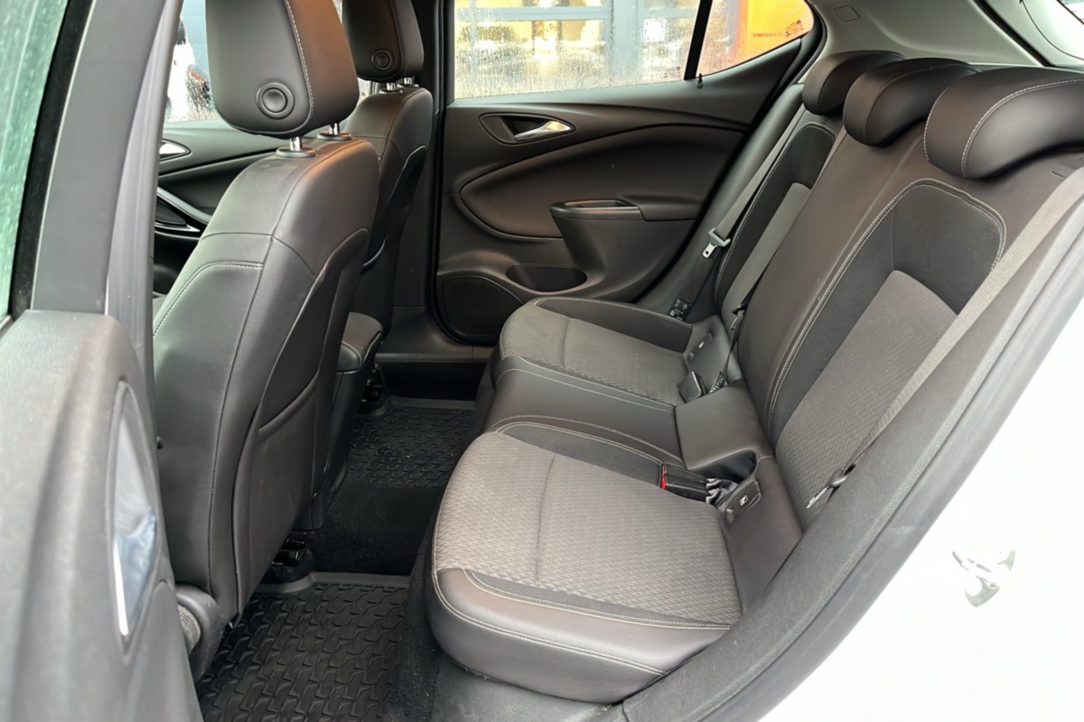 Opel Astra - 1.0 105 INNOVATION