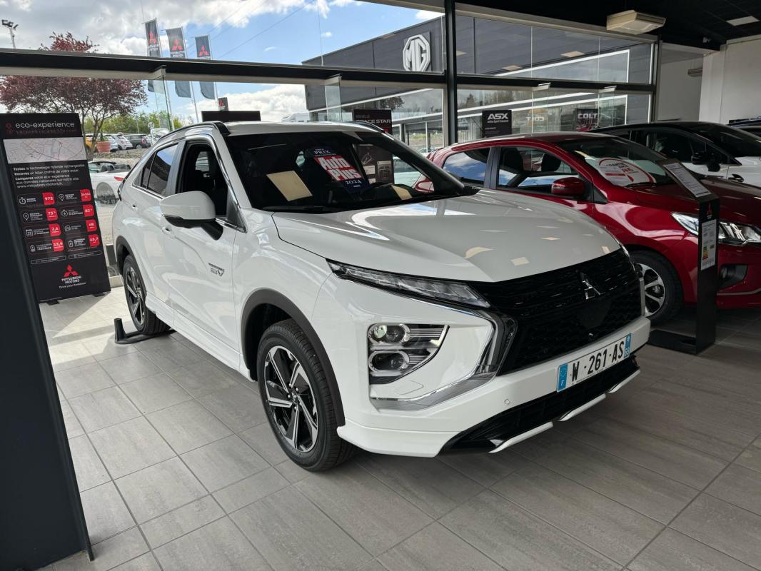 Mitsubishi Eclipse Cross (2) 2.4 MIVEC 188 PHEV TWIN MOTOR 4WD INTENSE DESIGN